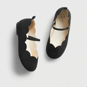GAP Toddler Scalloped Ballet Flats